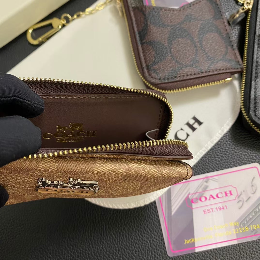 Coach Classic Slim Card Holder