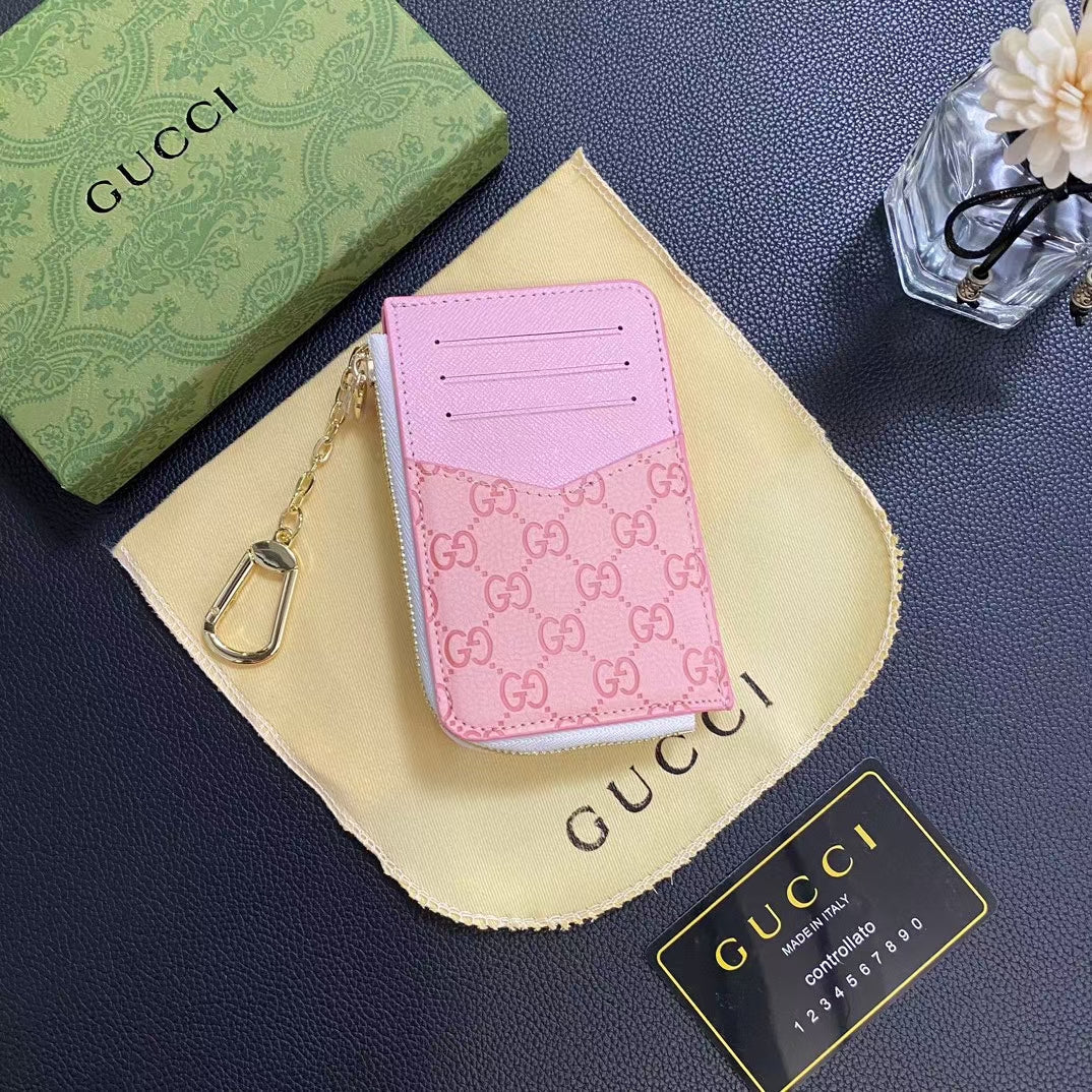 Gucci Signature Slim Card Holder