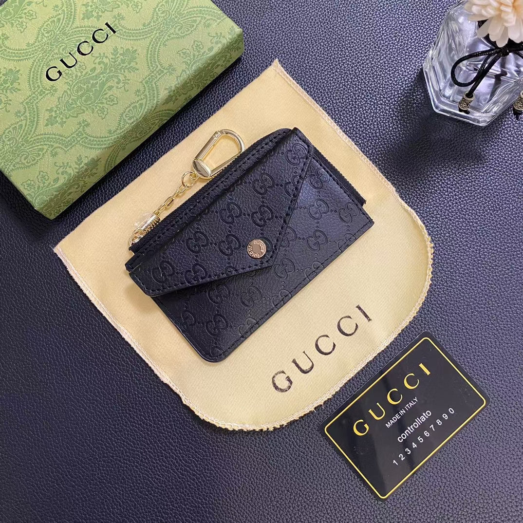 Gucci Signature Slim Card Holder