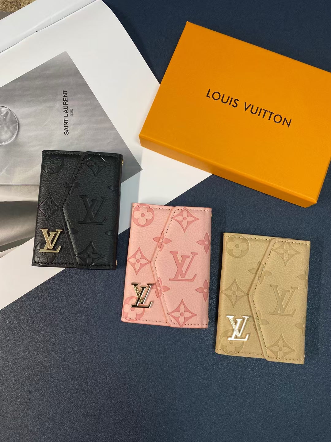 Louis Vuitton Essentials Compact Card Holder