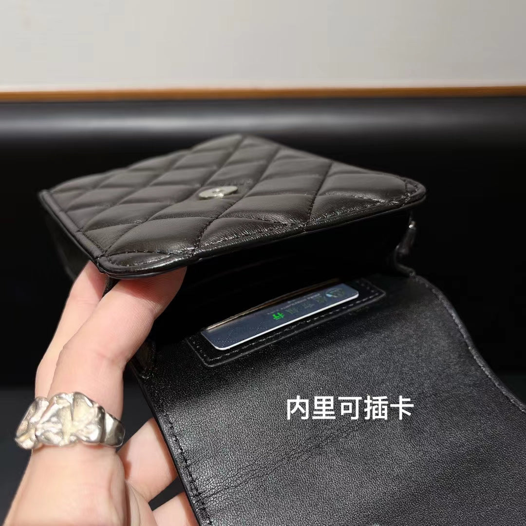 Vogue Pocket Luxe Case