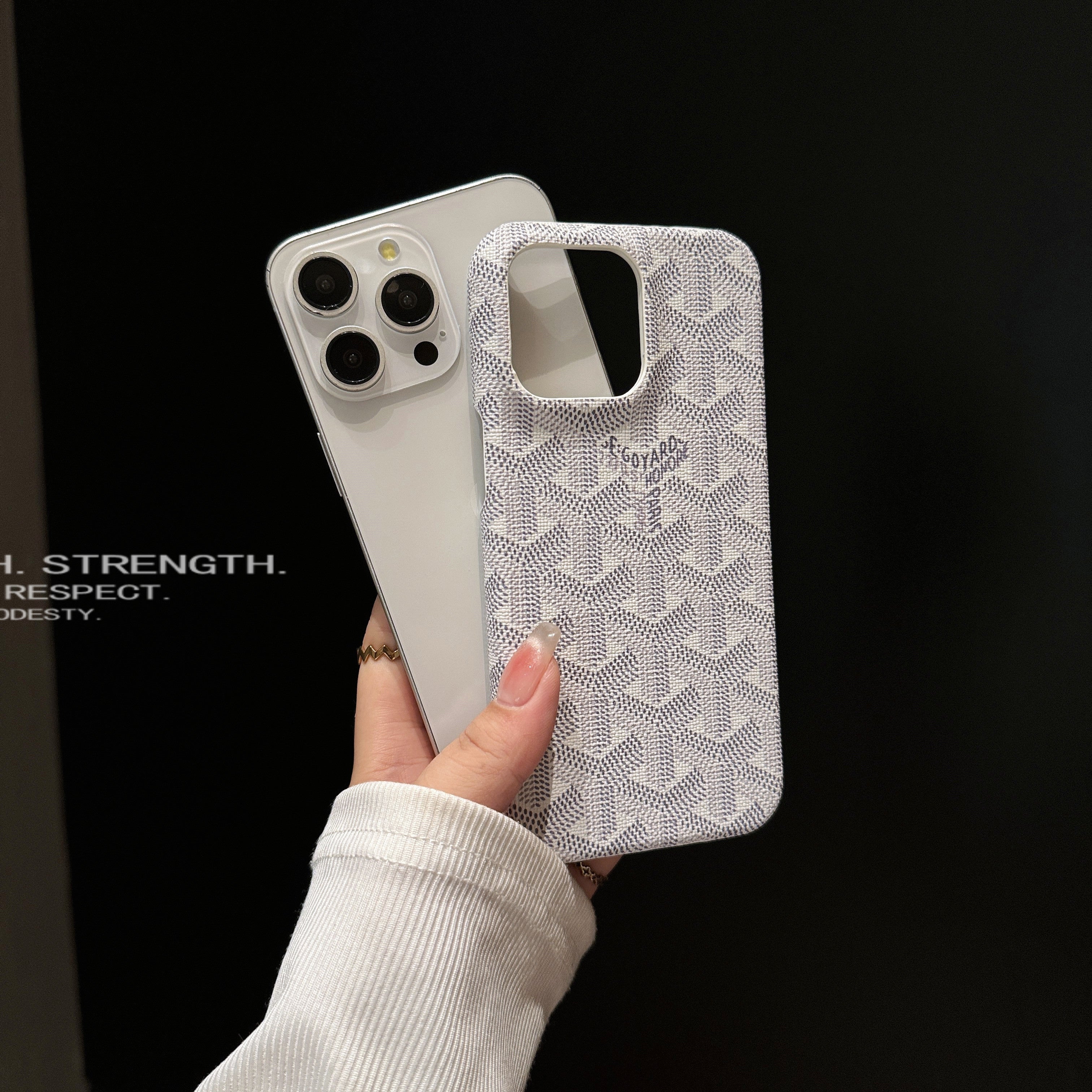 Goyard Graphic Slim Case