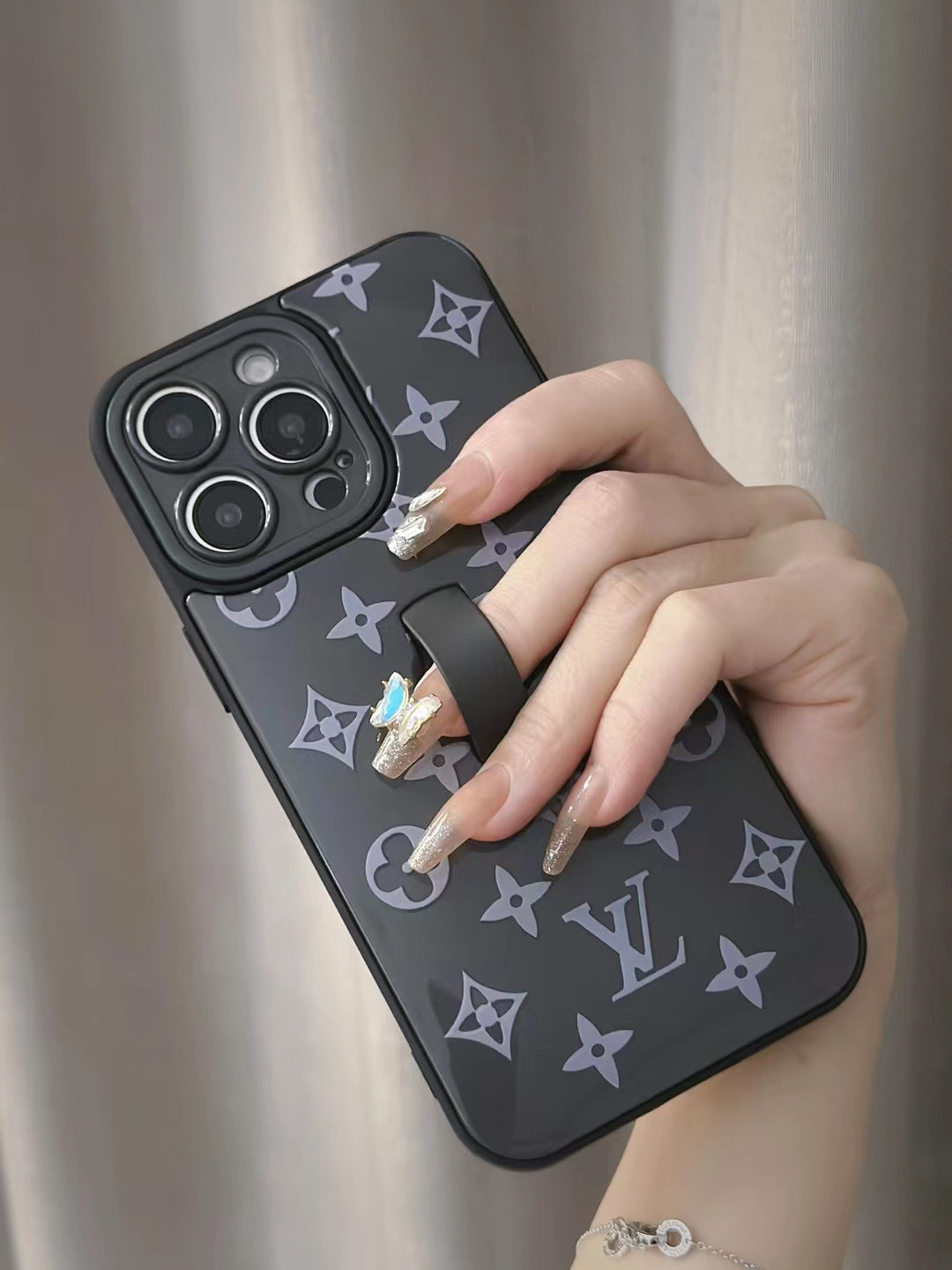 Signature Touch LV Case with Grip