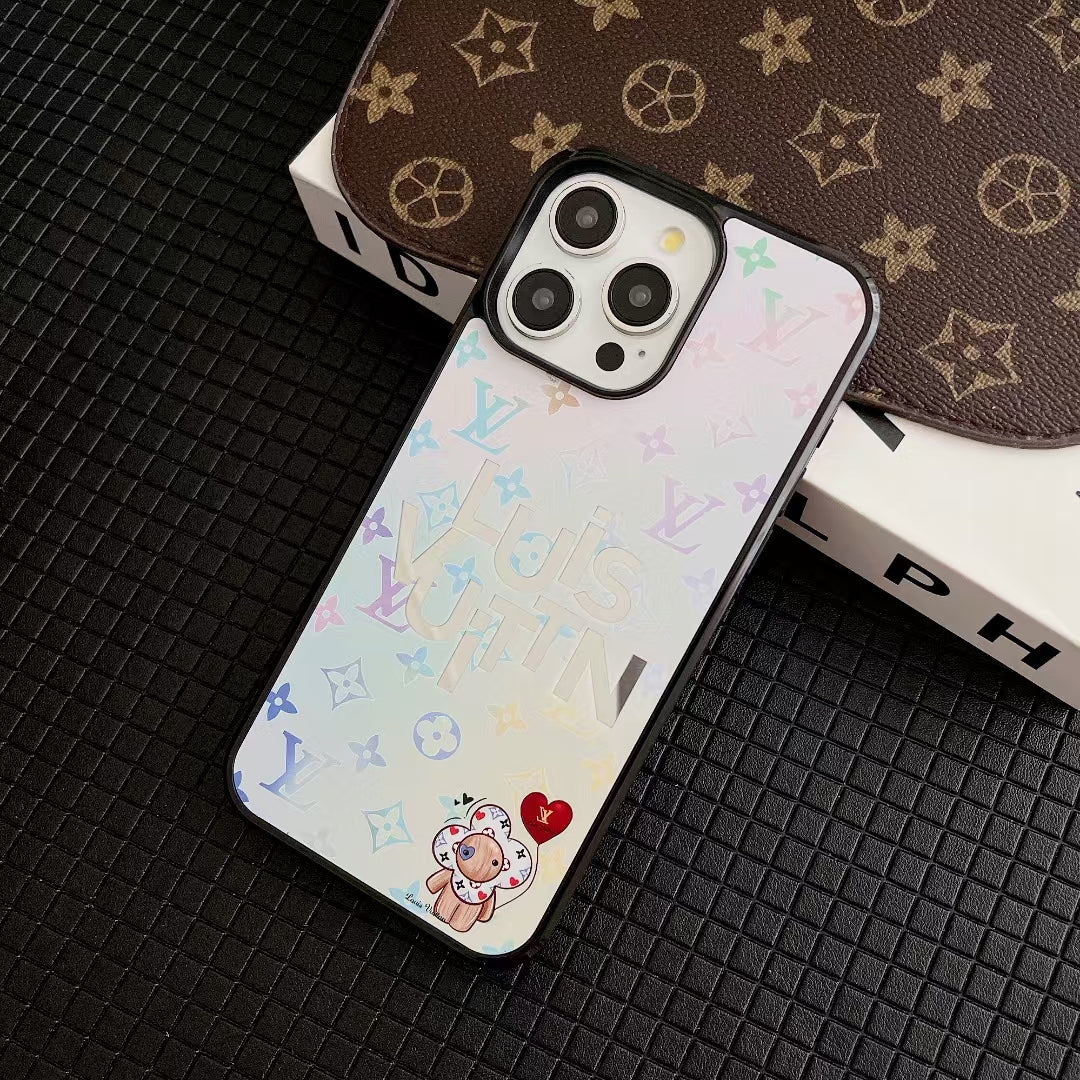LV Chic Essentials Case
