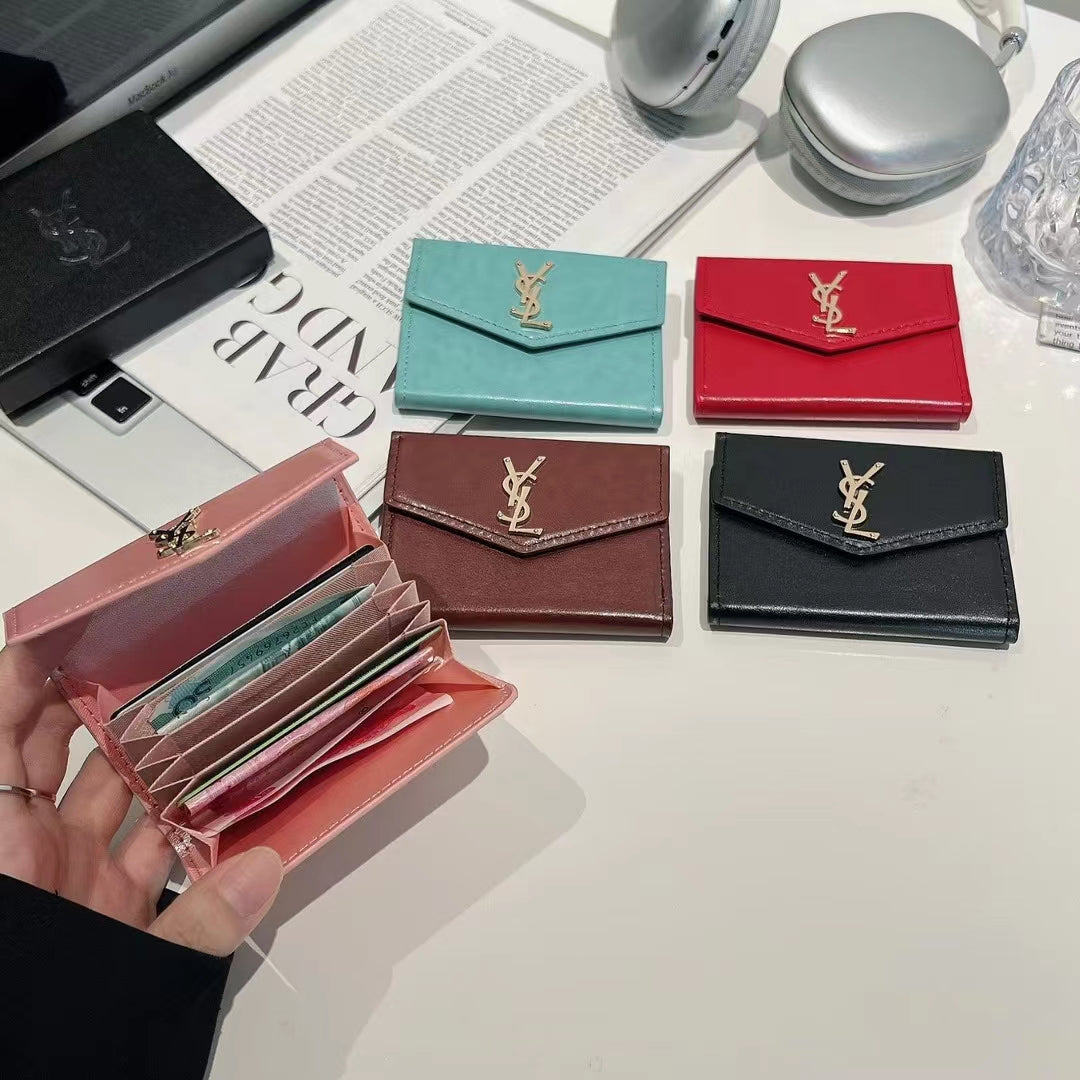 LuxeLine Compact Essentials Case LV