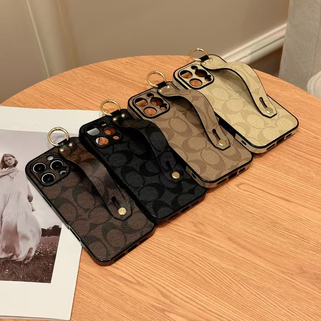 Coach Modern Essentials Sleek Grip Case