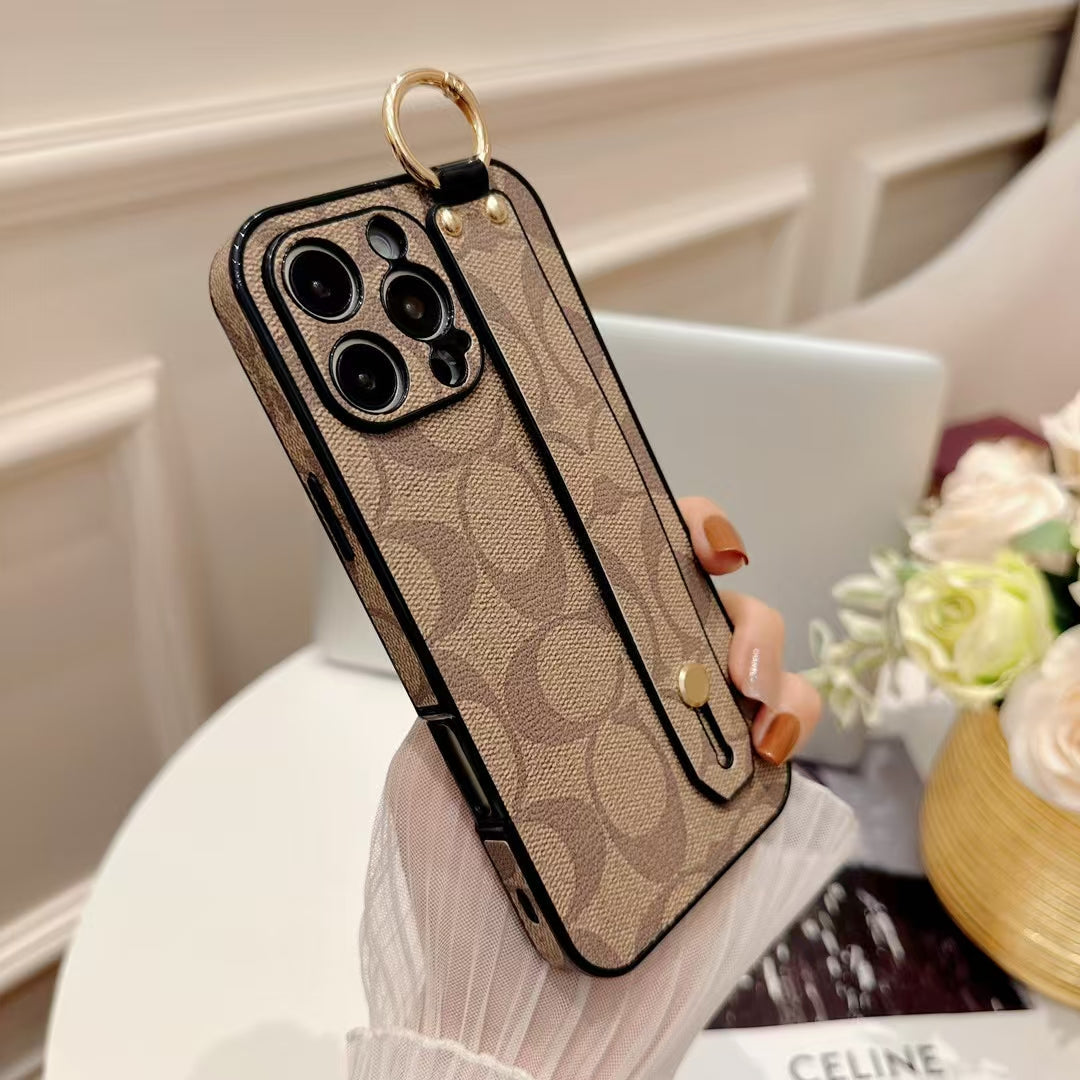 Coach Modern Essentials Sleek Grip Case
