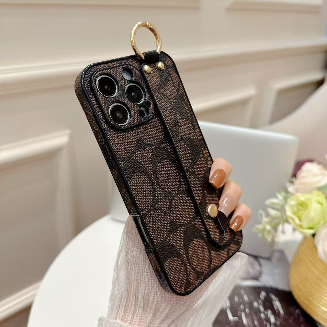 Coach Modern Essentials Sleek Grip Case