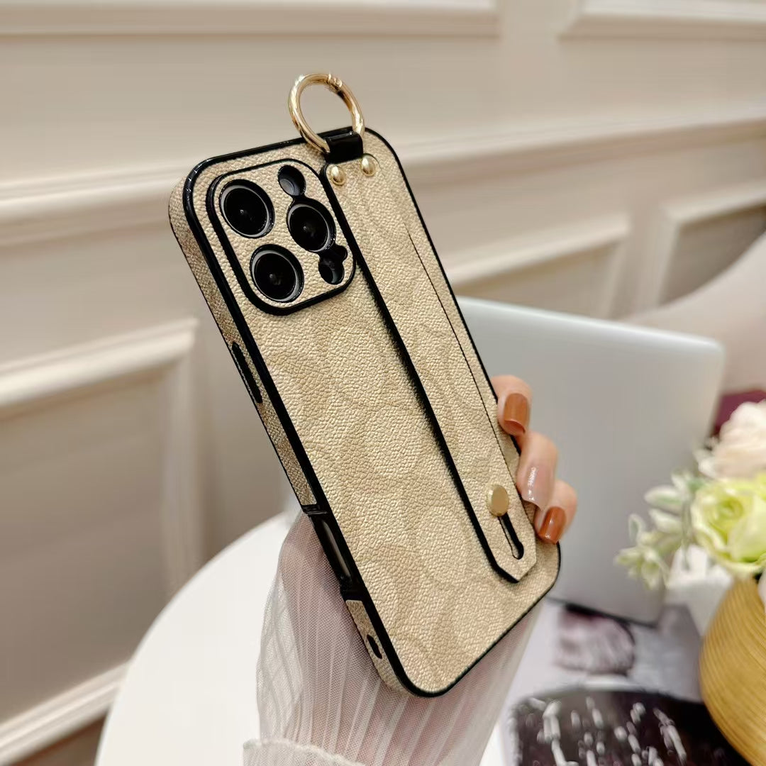 Coach Modern Essentials Sleek Grip Case