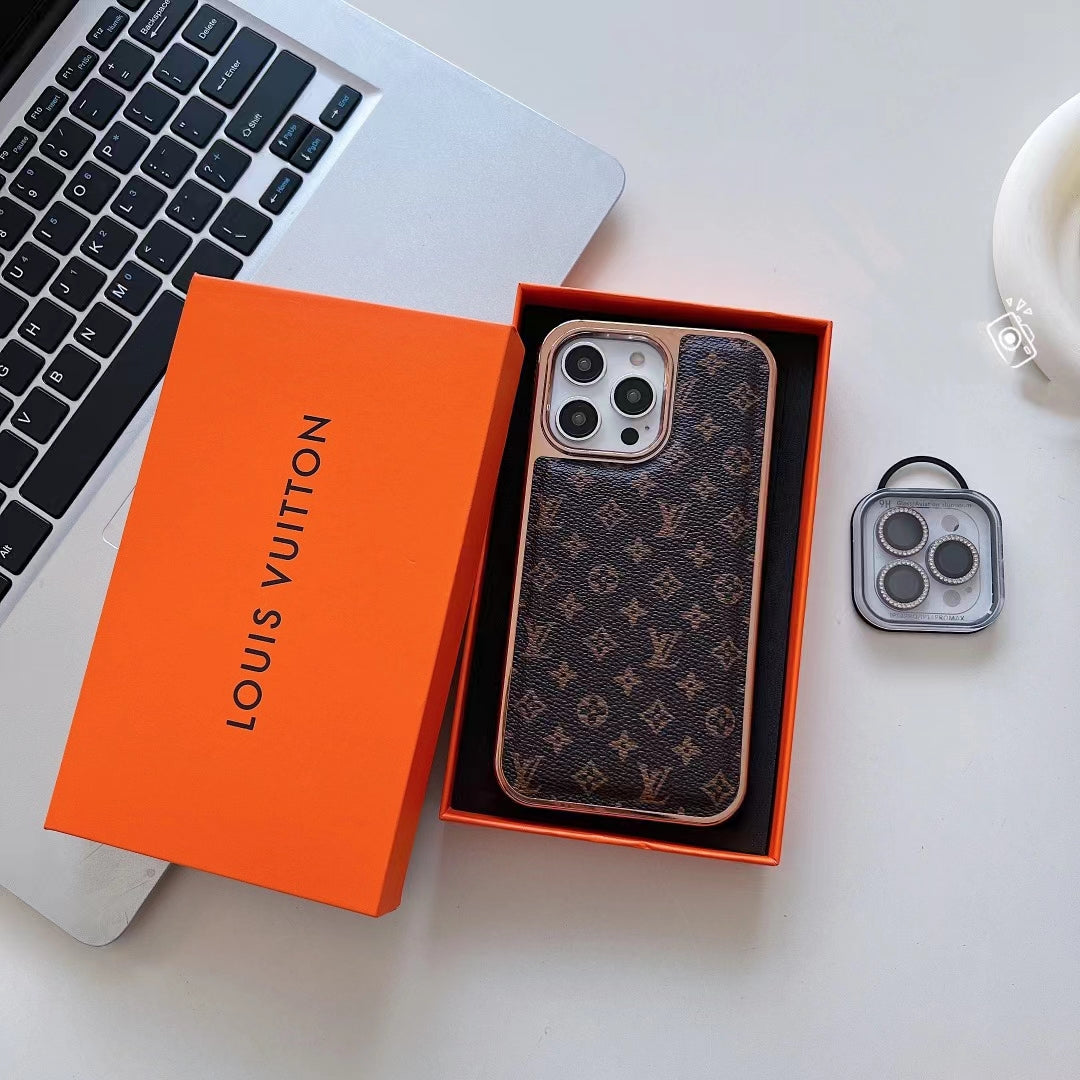 Louis Vuitton Signature Leather Back Case