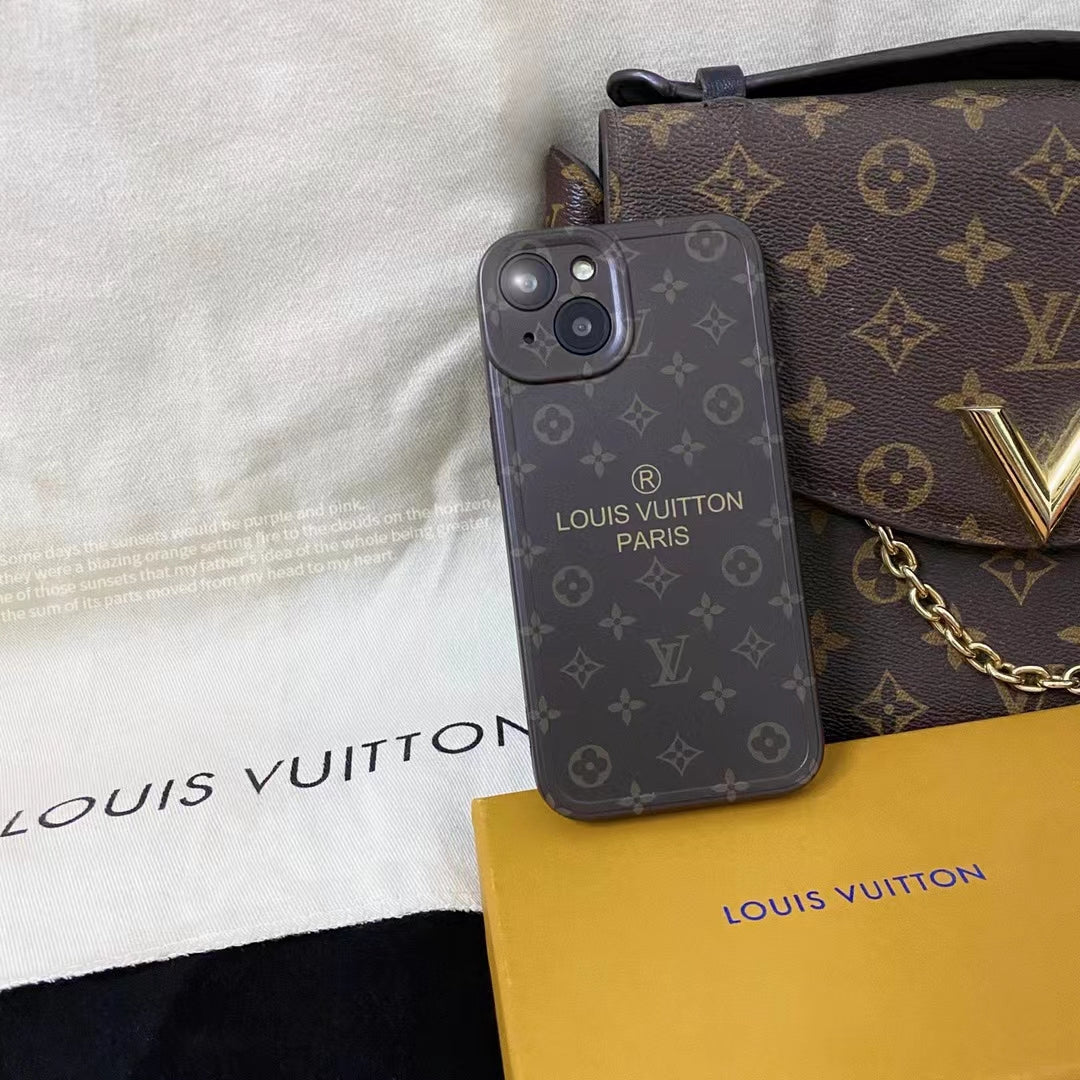 Louis Vuitton Monogram Classic Slim Case