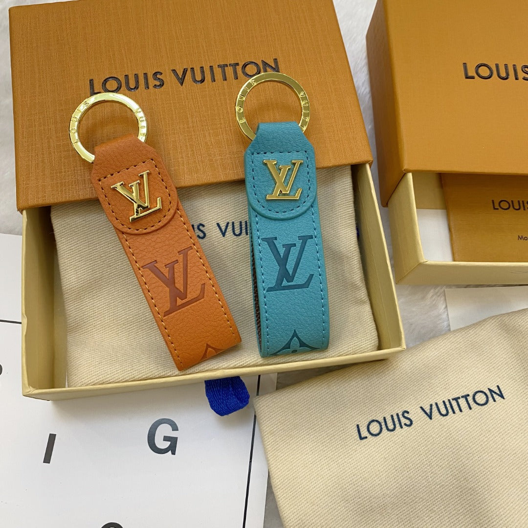 Signature Charm by Gucci