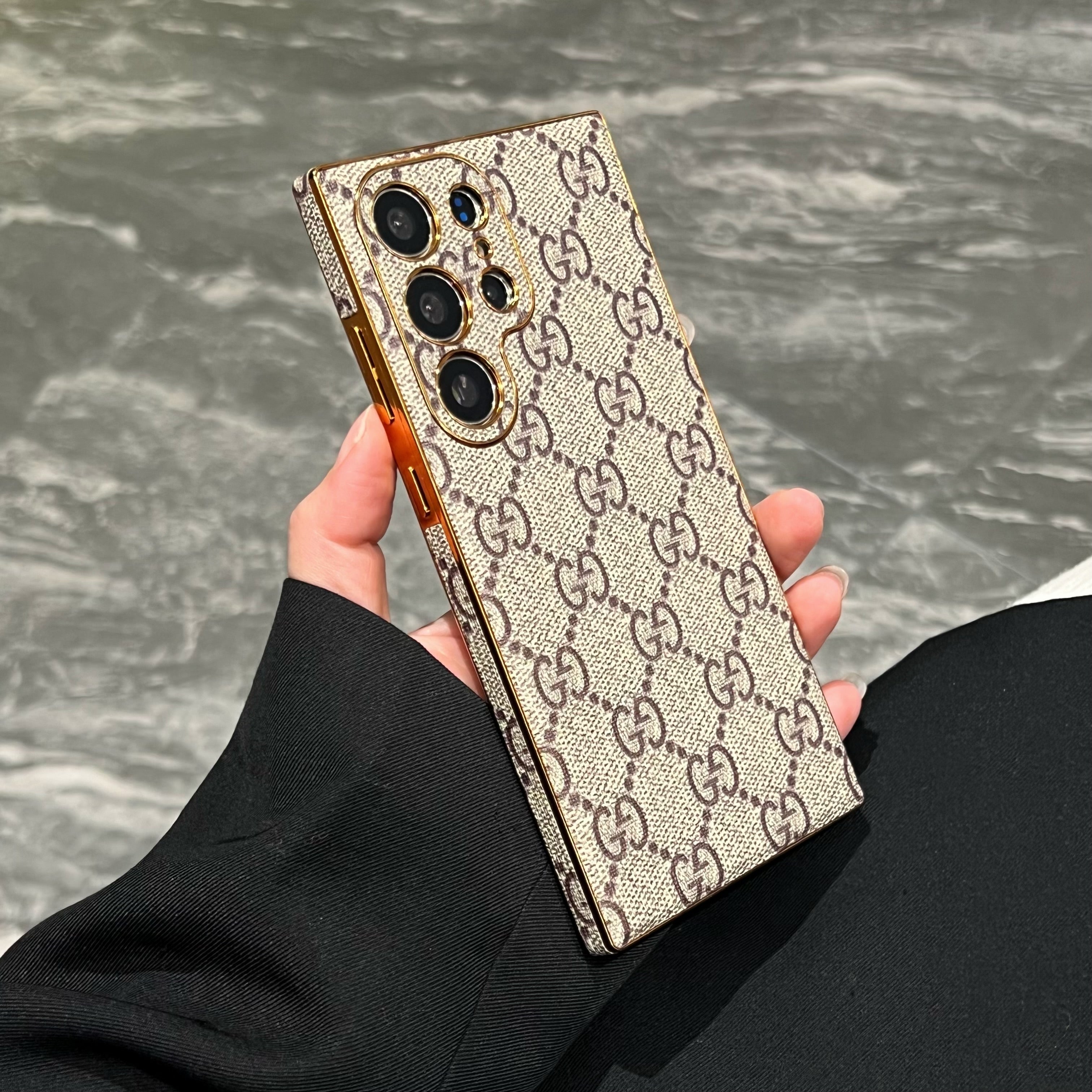 Louis Vuitton/ Gucci Chic Designer Style Samsung Galaxy Cover