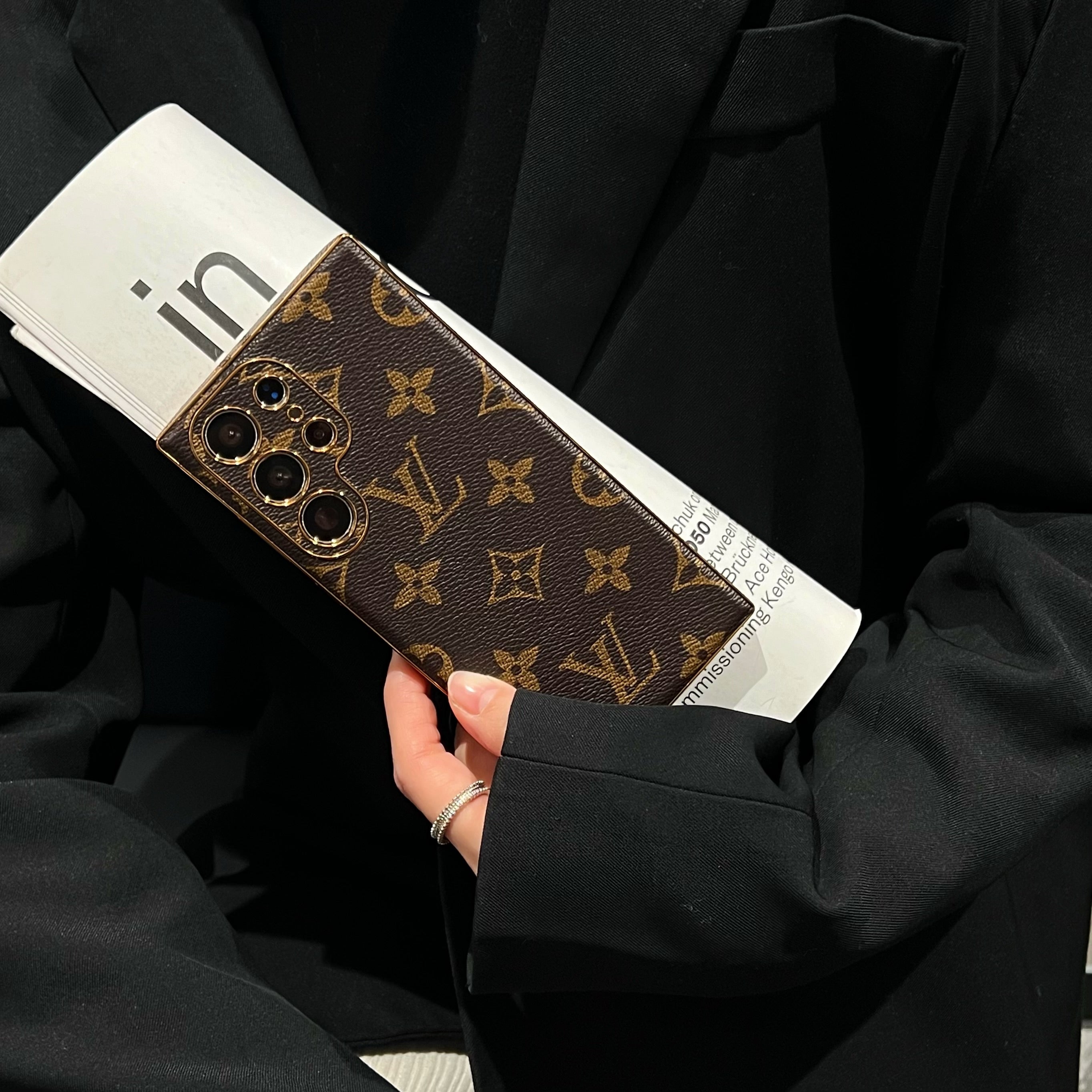 Louis Vuitton/ Gucci Chic Designer Style Samsung Galaxy Cover