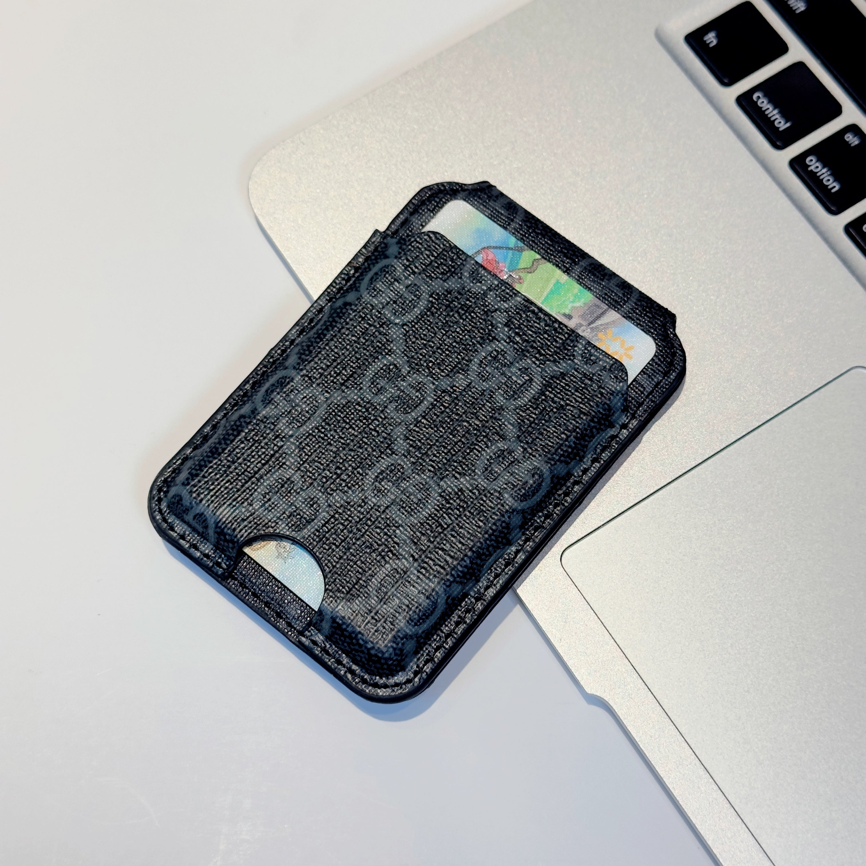 Gucci Luxe Monogram Wallet Card Case