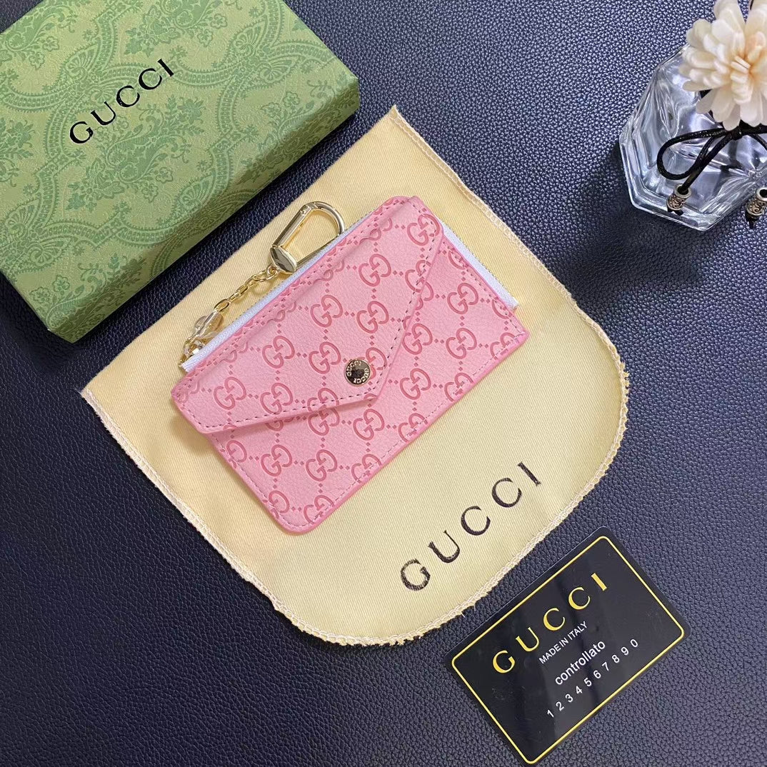 Gucci Signature Slim Card Holder