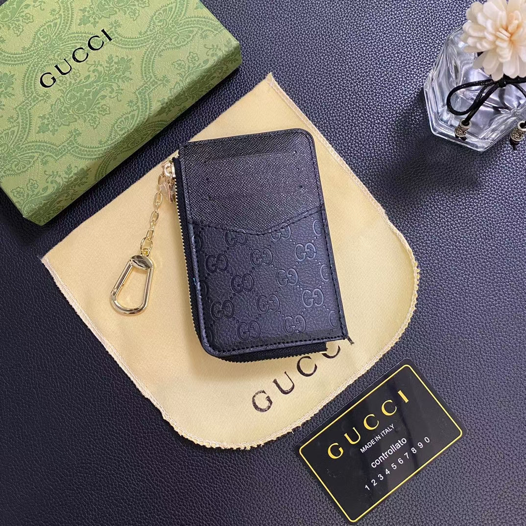 Gucci Signature Slim Card Holder