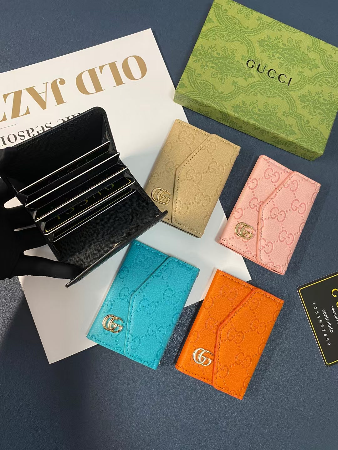 Gucci Signature Slim Wallet Card Case