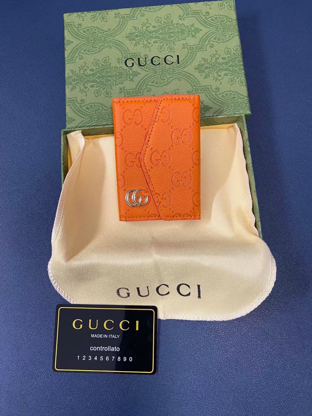 Gucci Signature Slim Wallet Card Case