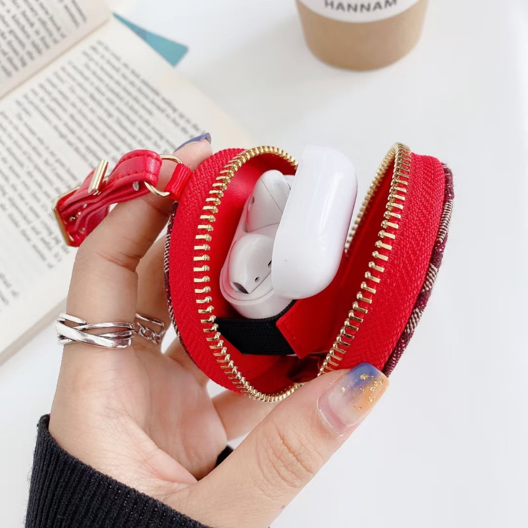 Dior Chic Pods Case Luxe Simplicity On-the-Go