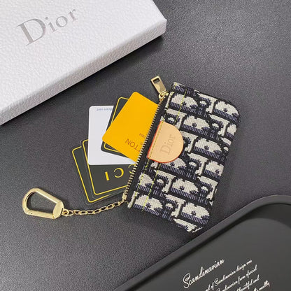 Louis Vuitton Essentials Card Case Luxury