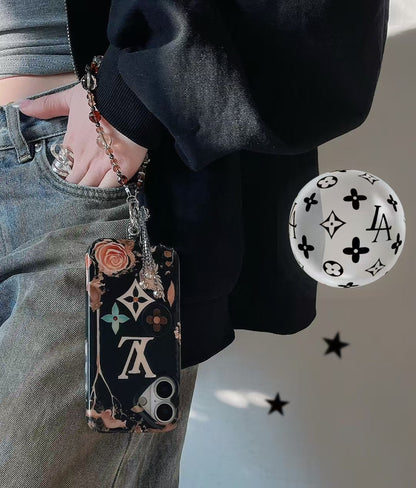 Classic Style Louis Vuitton Signature