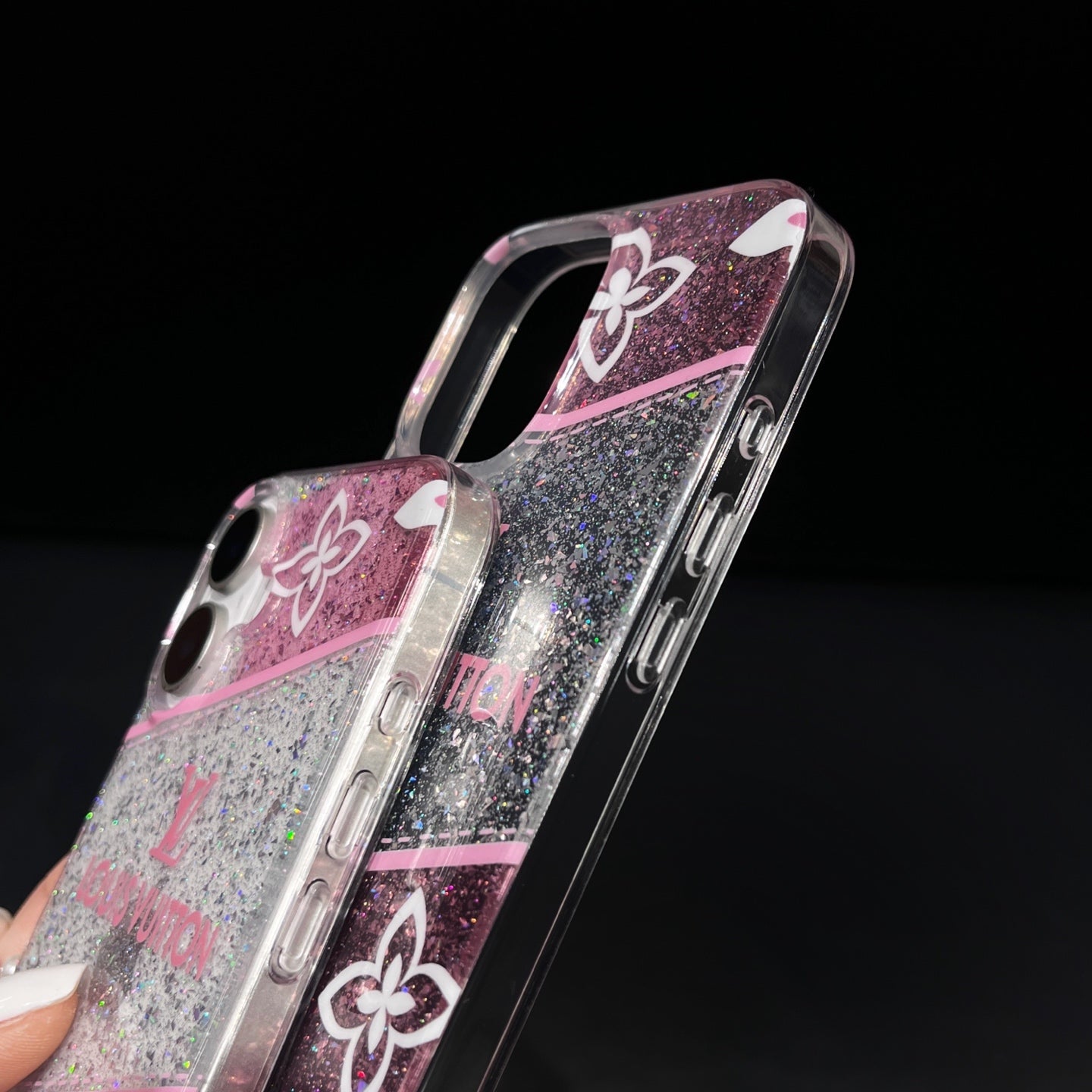 Louis Vuitton EasyGrip Cover Signature Style, Secure Hold