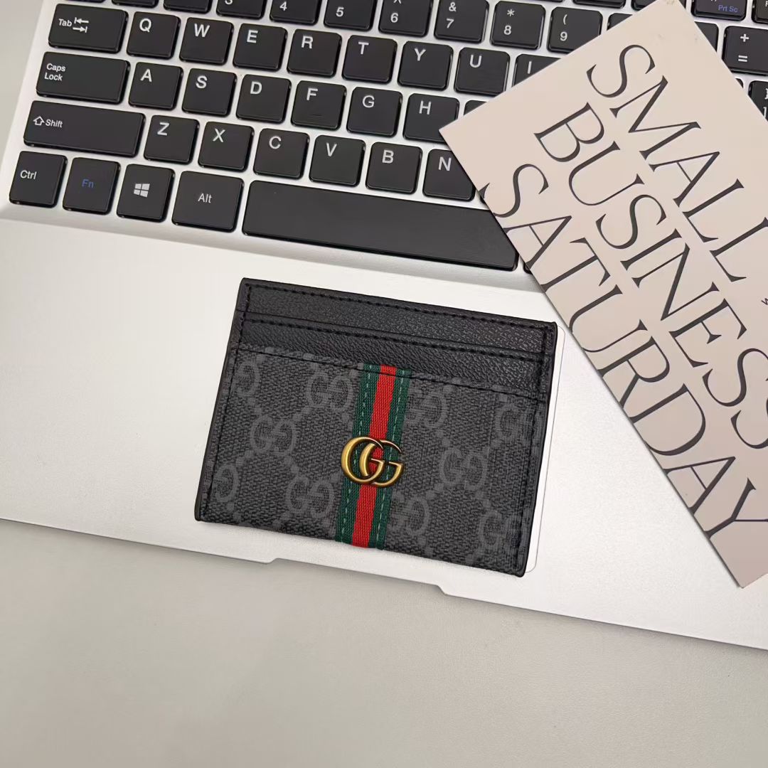Gucci GG Supreme Card Holder