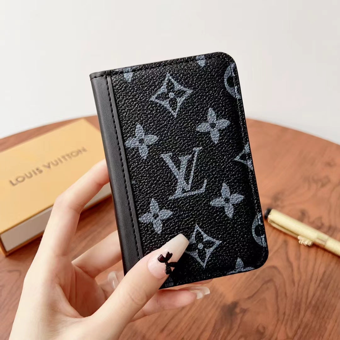 LuxeLine LV Compact Card Keeper