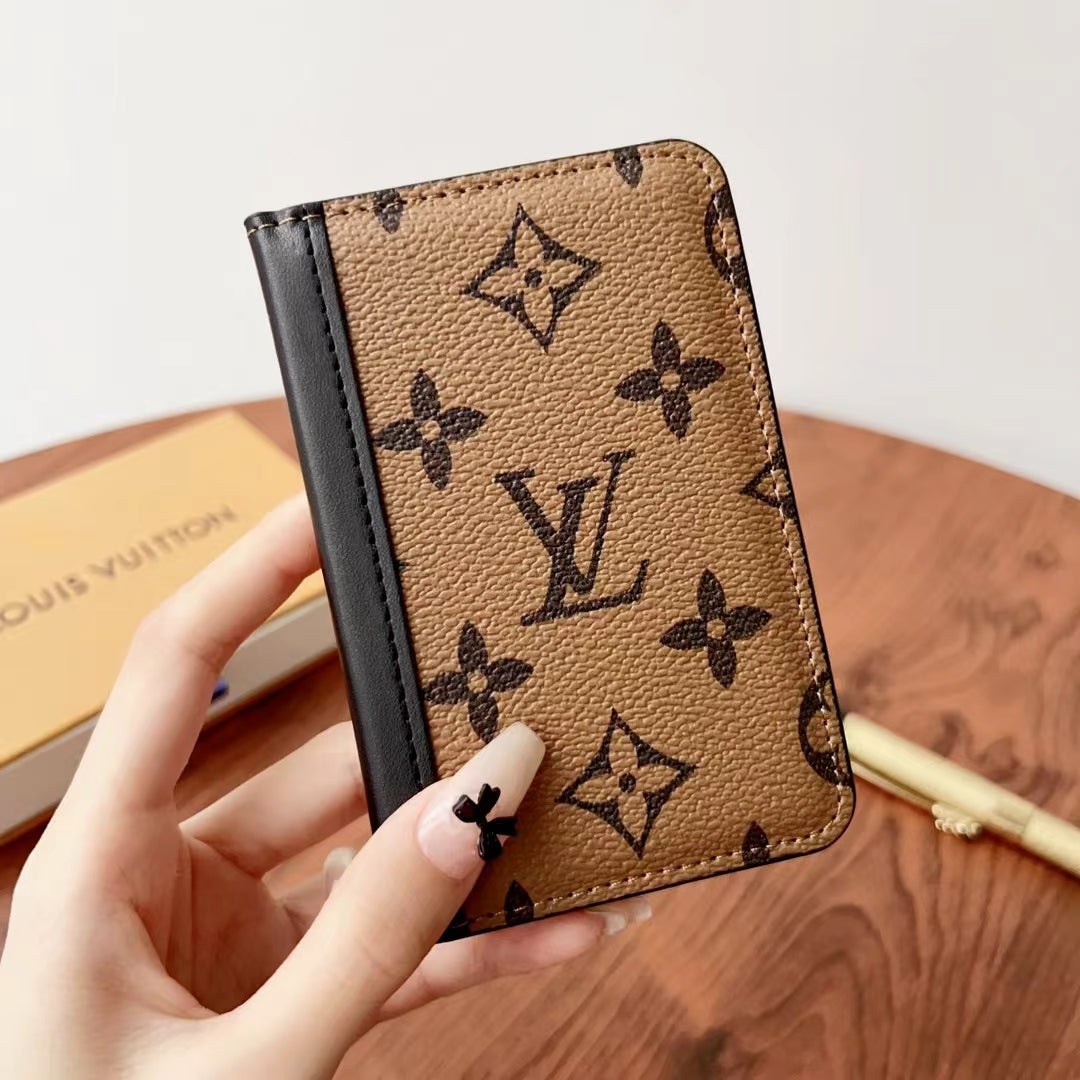 LuxeLine LV Compact Card Keeper