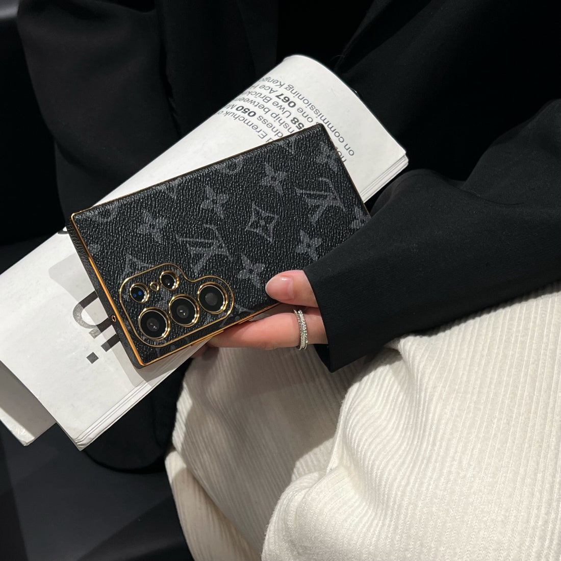 Louis Vuitton/ Gucci Chic Designer Style Samsung Galaxy Cover