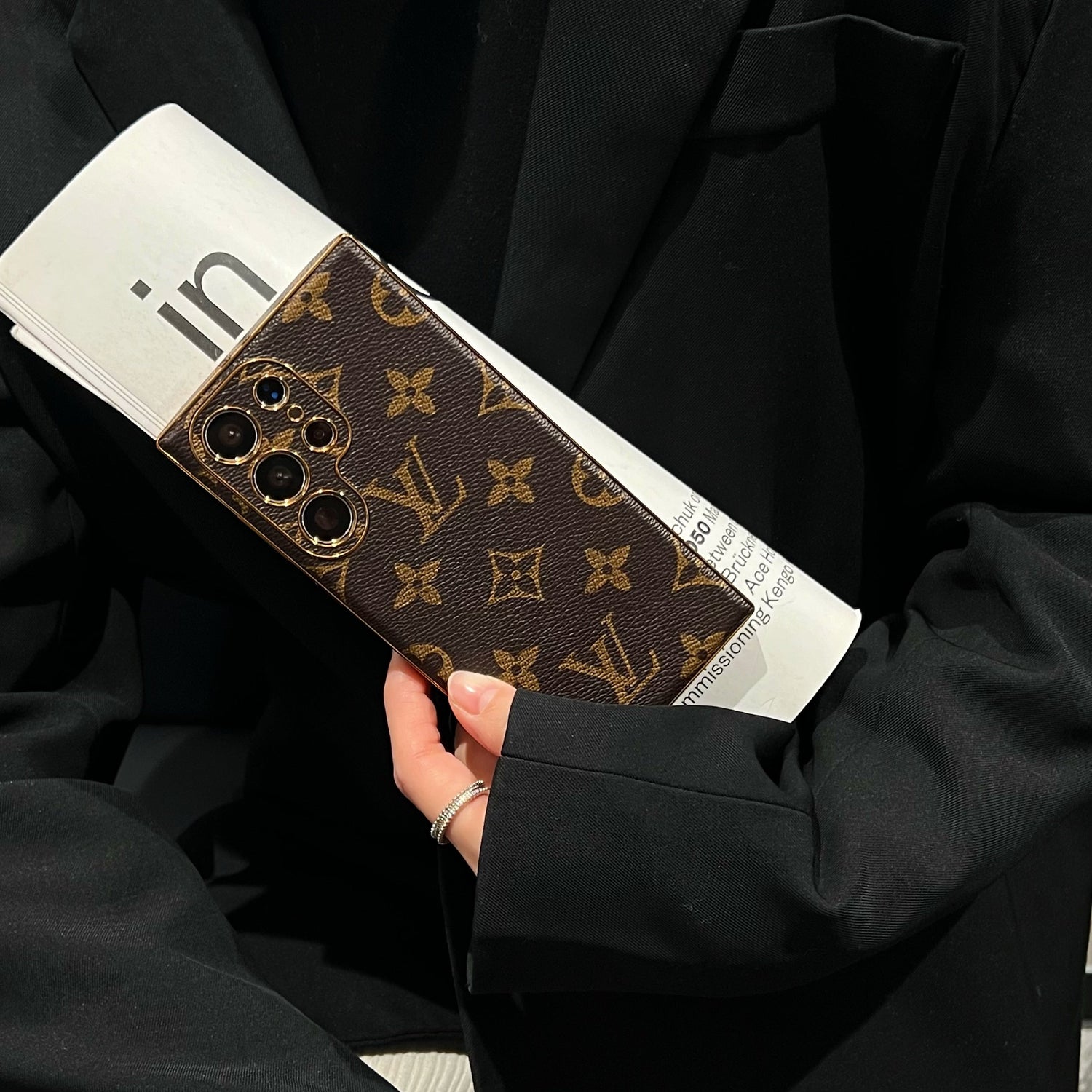 Louis Vuitton/ Gucci Chic Designer Style Samsung Galaxy Cover